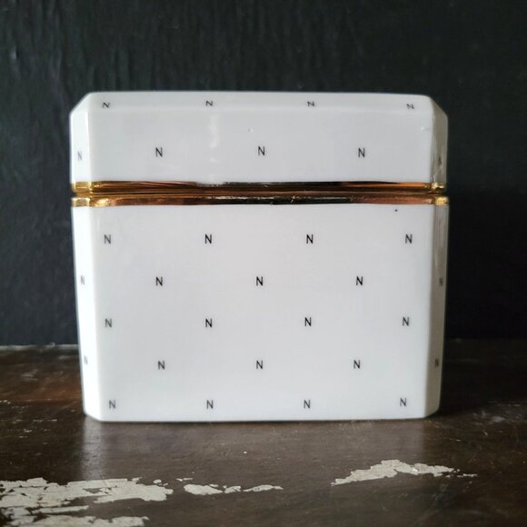 Vintage Japanese Cosmetic Norell Porcelain Powder Dresser Vanity Box, N Monogram - Picture 7 of 11